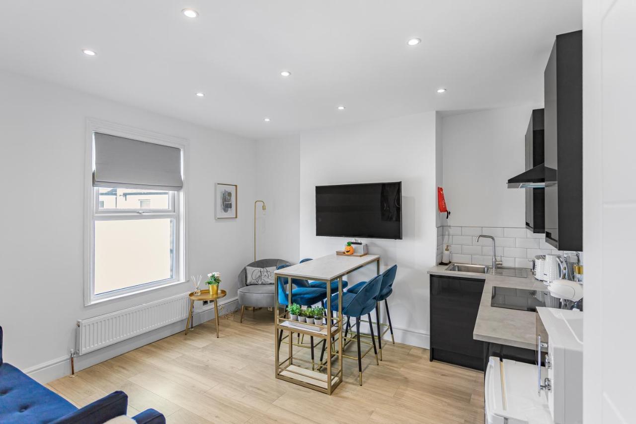 Modern 3 And 2 Bedroom Apartment In Maida Vale Londres Exterior foto