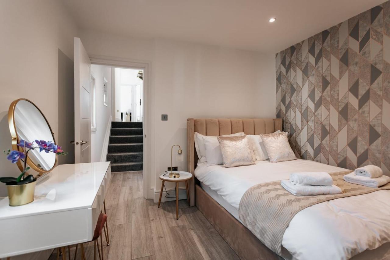 Modern 3 And 2 Bedroom Apartment In Maida Vale Londres Exterior foto