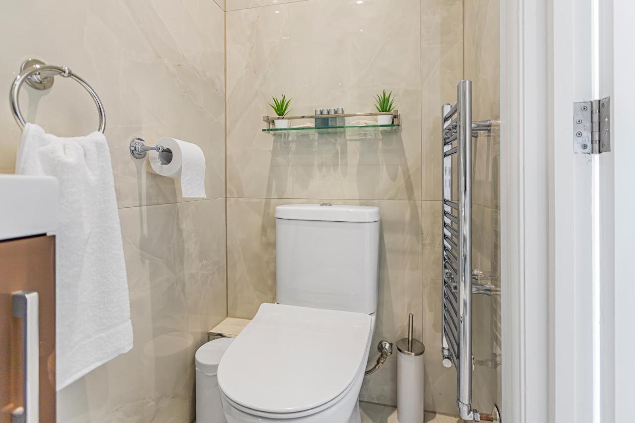 Modern 3 And 2 Bedroom Apartment In Maida Vale Londres Exterior foto